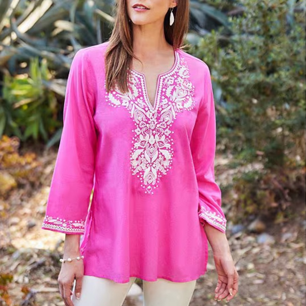 Karen Kane Embroidered Split-V Neck 3/4 Sleeve Tunic